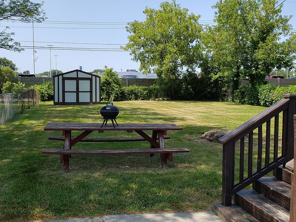 2nd image of 35451 Ellen St