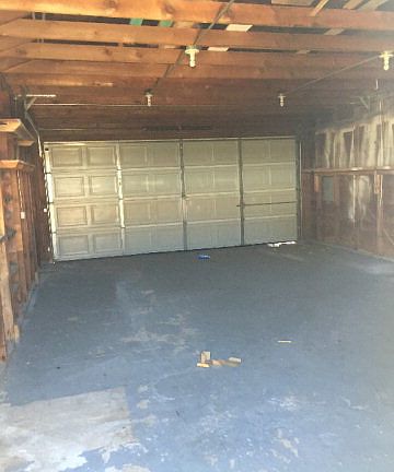 2nd image of 2216 E 12th St