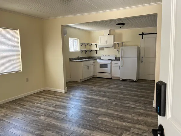 2337 Falcon Dr APT B, Charleston, WV 25387