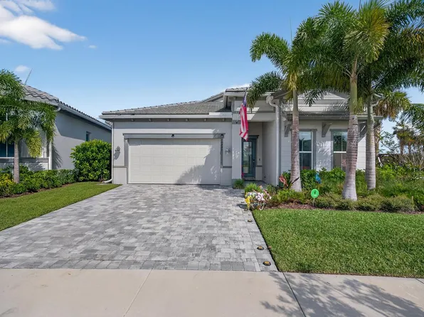 10405 Northbrook Circle, Palm Beach Gardens, FL 33412