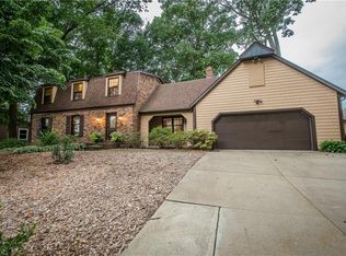 6071 Redford Rd NW, North Canton, OH 44720