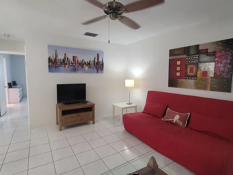 1818 Rodman St #2C — Photo 18
