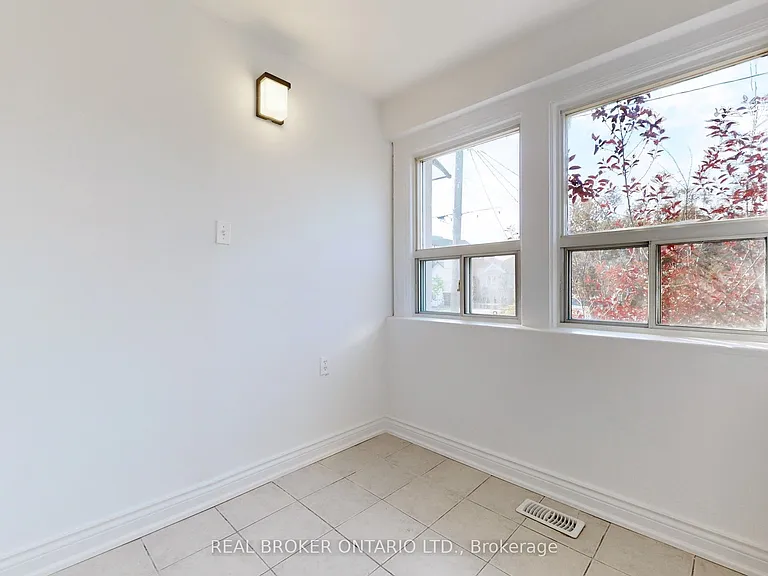 102 Bowie Ave #MAIN — Photo 7