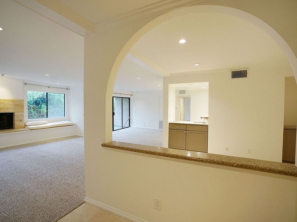1st image of 1815 Butler Ave APT 112