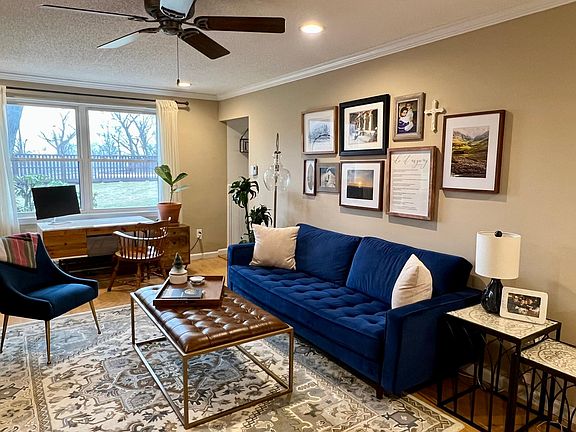 3rd image of 545 Sierra Vista Ln #545