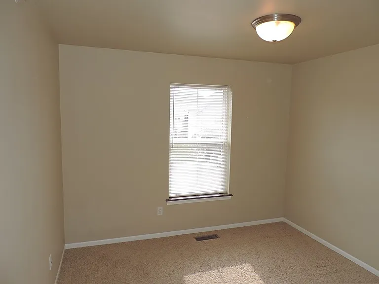425 Cambria Dr — Photo 13