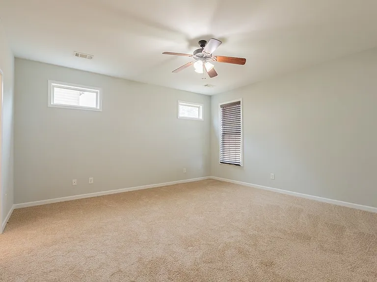 4525 Village Ct — Photo 34