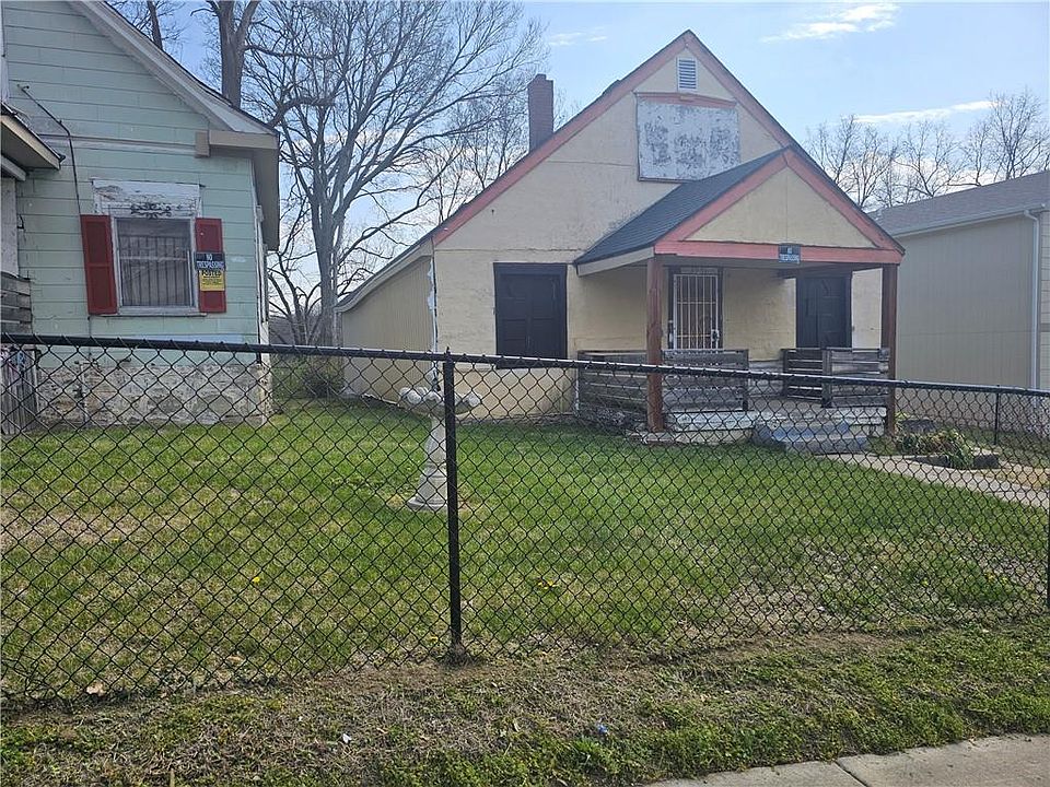 2nd image of 3923-3925 N Park Ave #3931