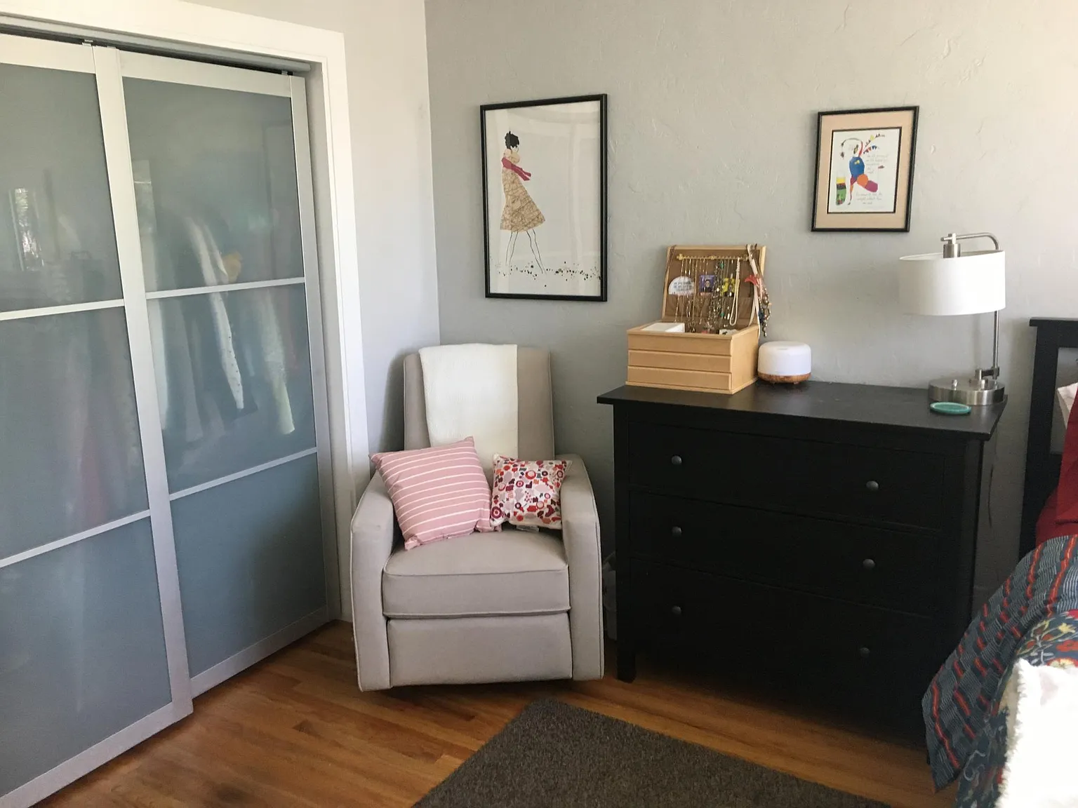 2 bed, 716 sqft, $2,200 — Photo 2