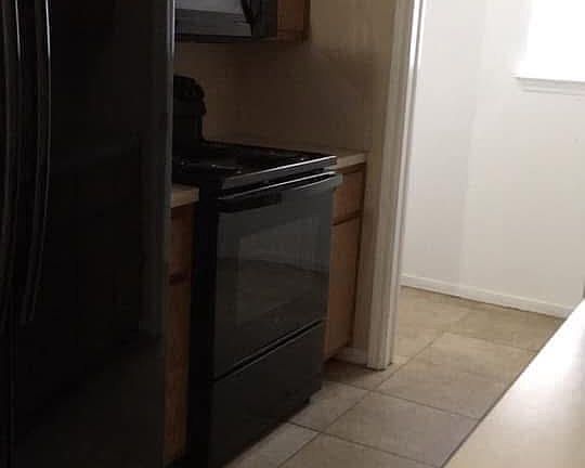 5th image of 1214 Walt Morgan Cir