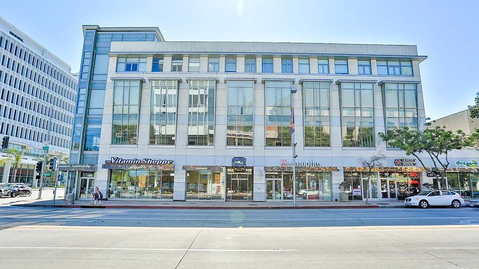 1st image of 175 S Lake Ave Unit 305