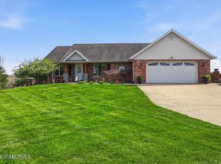 5517 Hemstreet Rd, Lohman, MO 65053
