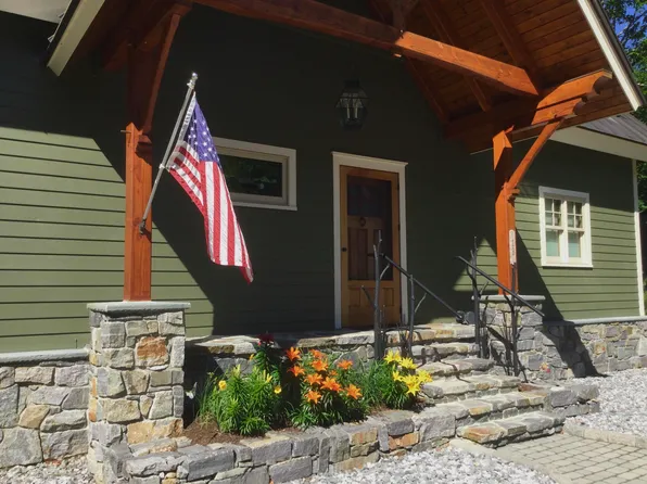 19 Lunts Point Lane, Oxford, ME 04270