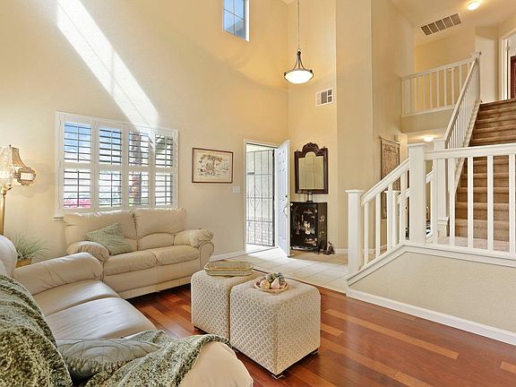 4th image of 4026 N Coral Ct