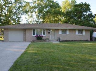 N87W18026 Queensway St, Menomonee Falls, WI 53051