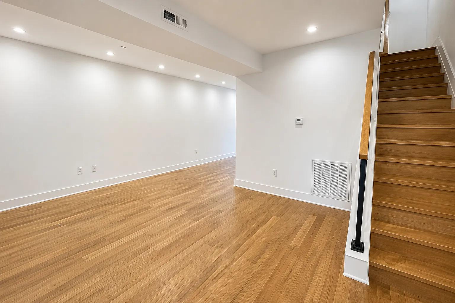 727 Quebec Place Northwest, Unit A — Photo 3