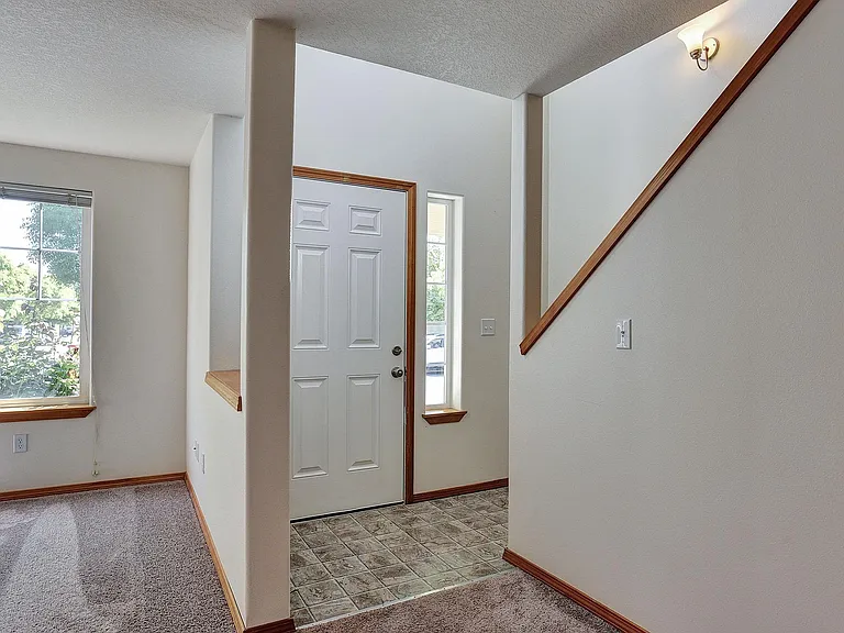 2215 Sam Parrett Dr — Photo 7