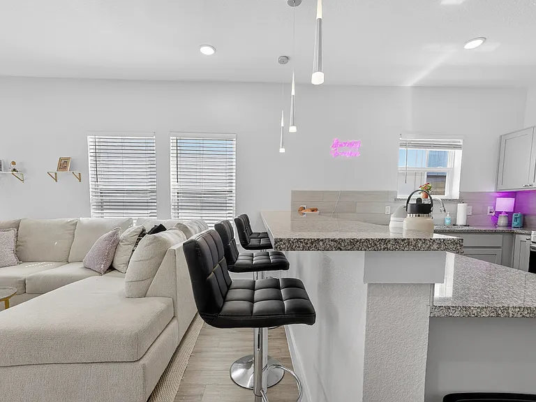 3206 Forest Park Blvd — Photo 12