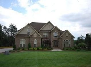 1211 Carriage House Dr, Colfax, NC 27235