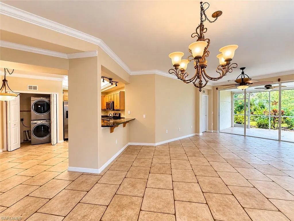 2 bed, 2.0 bath, 1422 sqft, $2,350 — Photo 3