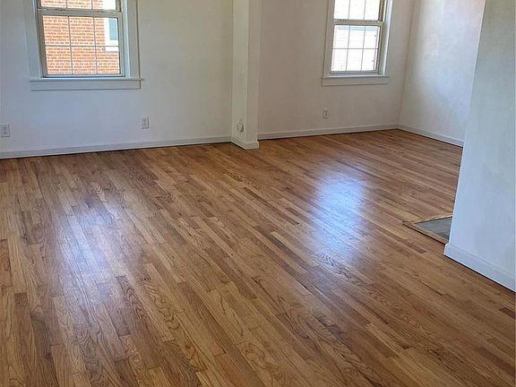 2nd image of 2944 Grand Ave