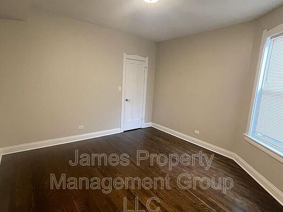 5th image of 4730 N Albany Ave #2