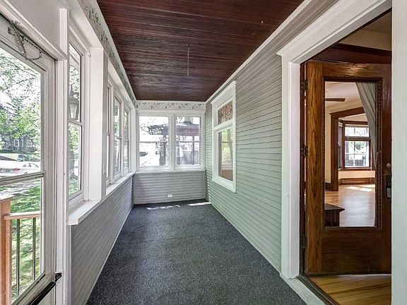 3rd image of 397 Herschel St