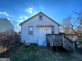 125 E 10th Ave, Pine Hill, NJ 08021