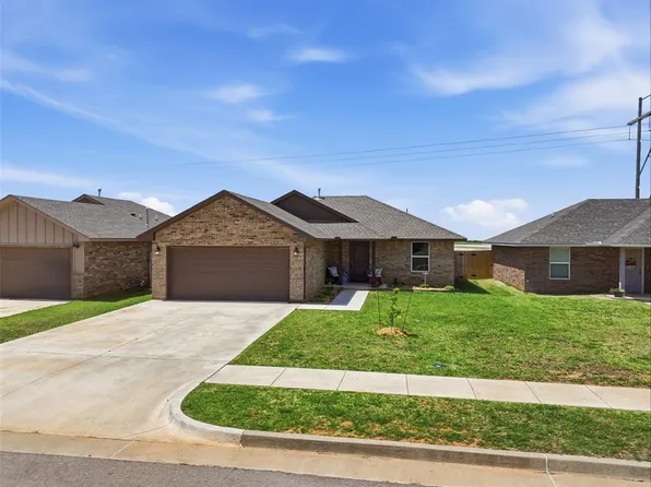 1212 Sierra Ln, Kingfisher, OK 73750