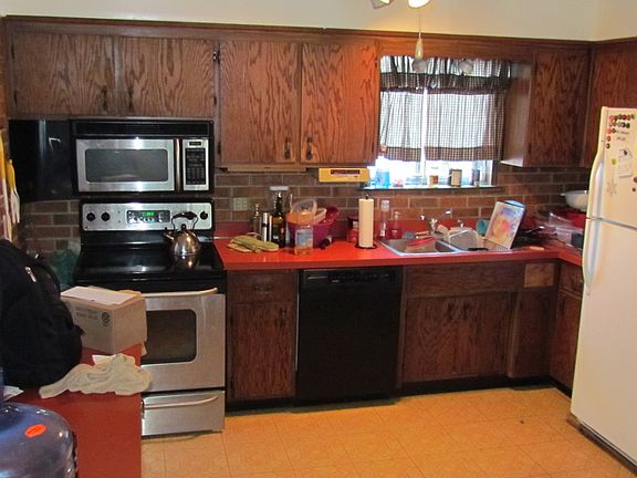 5th image of 11301 W 167th St