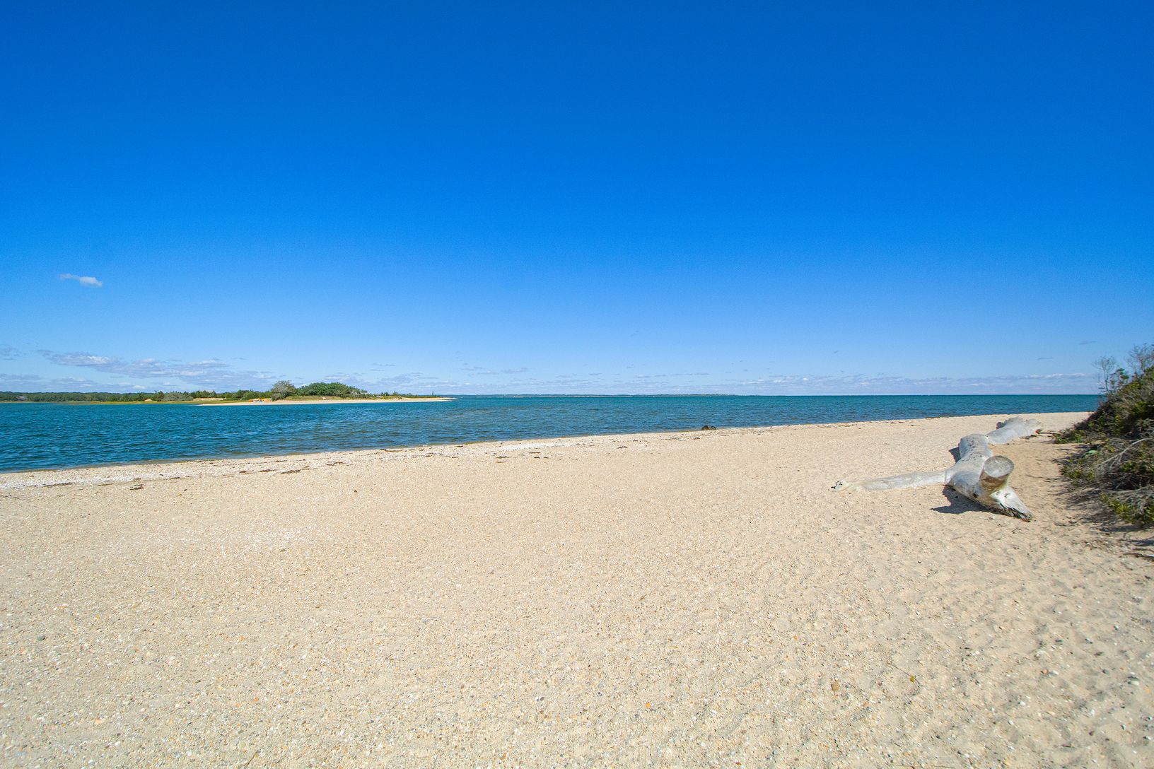  Bay Beaches close by