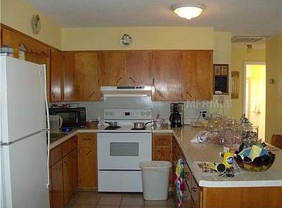 4th image of 48 Lakeview Dr N