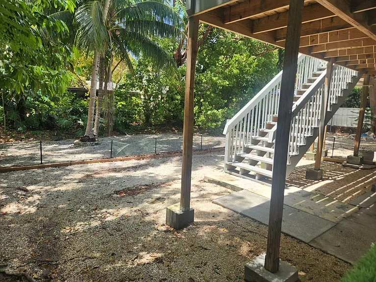 757 Musa Dr — Photo 13