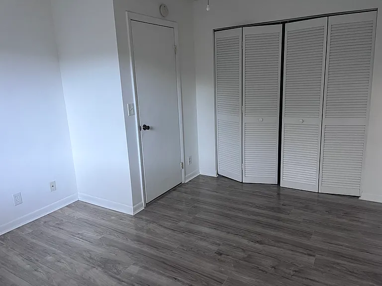 9777 Westview Dr #112 — Photo 30