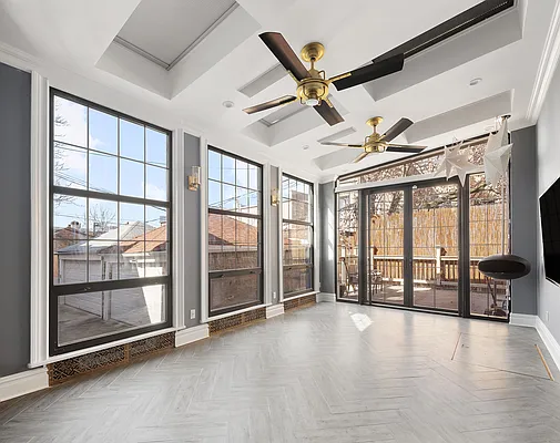 Rented by Compass | media 16