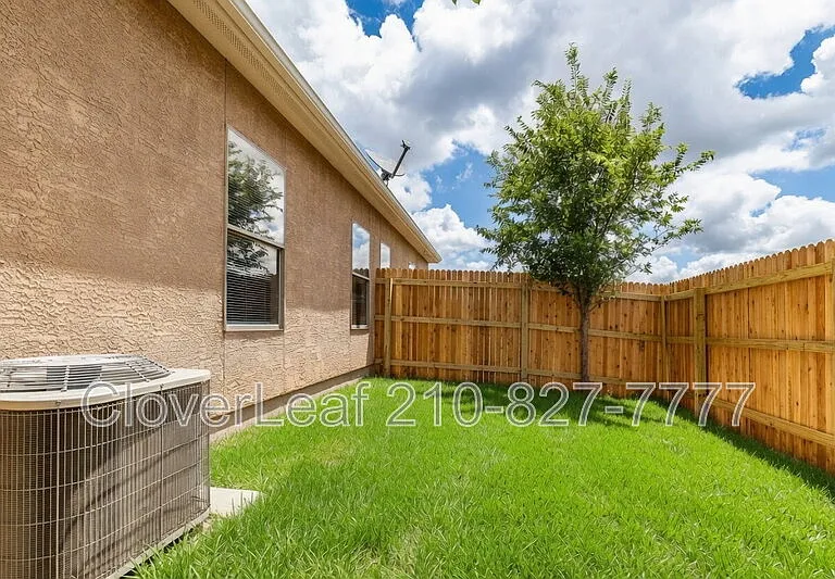 5718 Golf Hts #2 — Photo 23