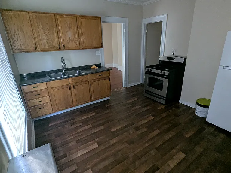 619-621 Jay St #2 — Photo 5