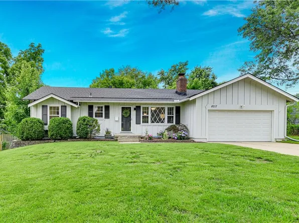 8217 W 91st Ter, Overland Park, KS 66212