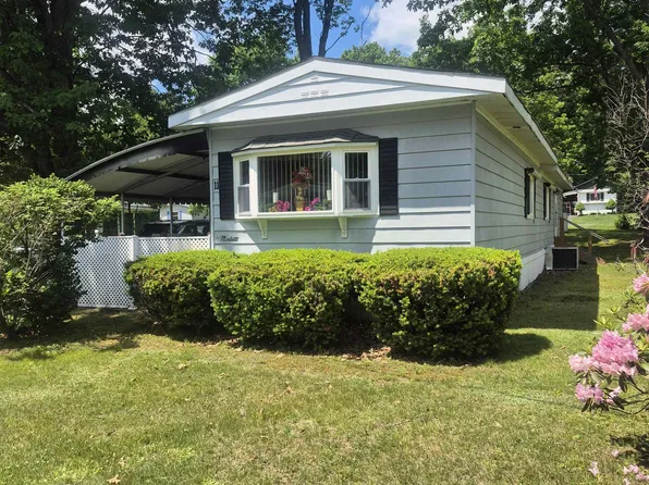 11 Angela Place #11, Claremont, NH 03743