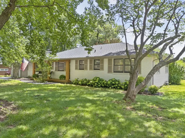 2406 E Broadmoor Street, Springfield, MO 65804