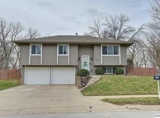 4615 Schroeder Dr, Omaha, NE 68157