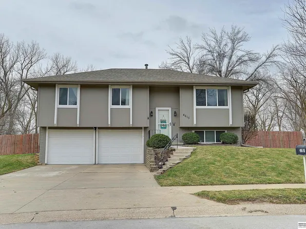4615 Schroeder Dr, Omaha, NE 68157