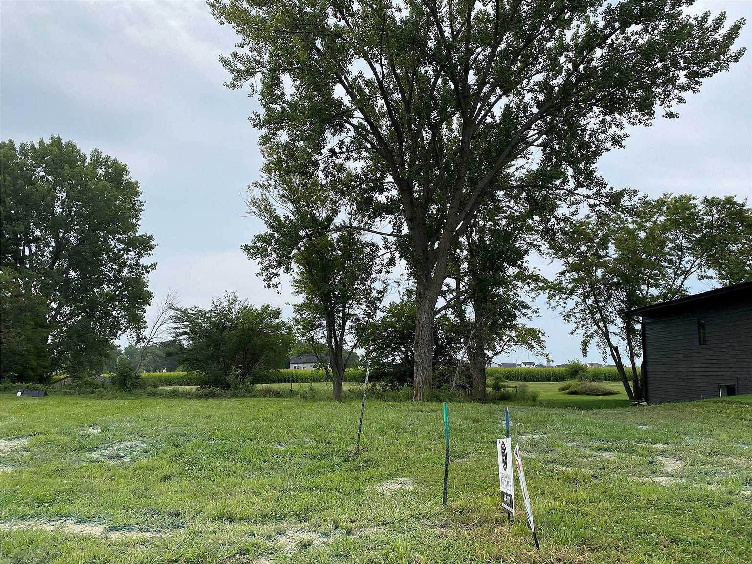 60 NW Wilder Ct