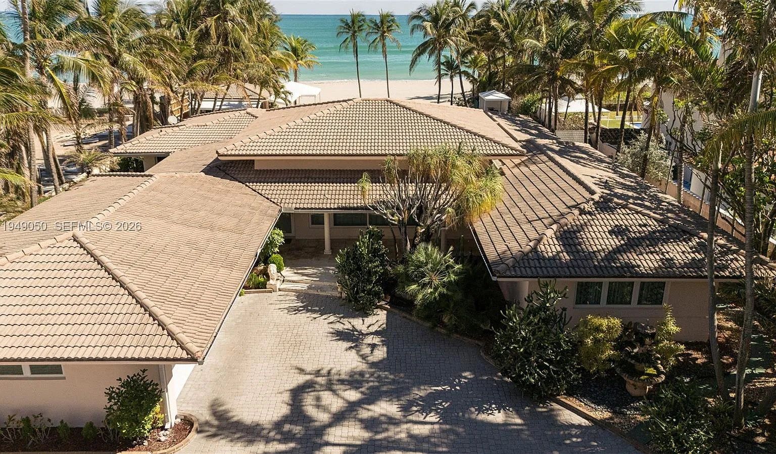 Golden Beach Sec C — Photo 1