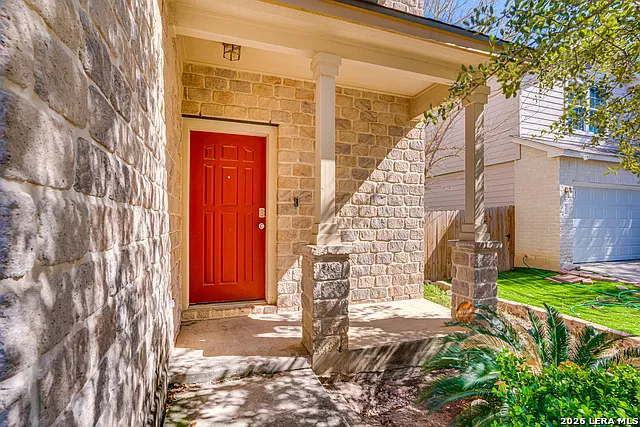 4 bed, 2.5 bath, 2153 sqft, $2,000 — Photo 3