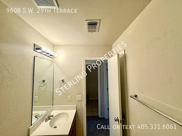 9608 SW 29th Ter — Photo 20