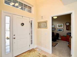 3273 Sterlingwood Ln, Perrysburg, OH 43551