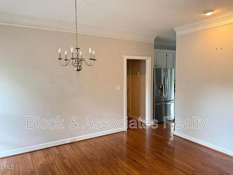 3 bed, 2.0 bath, $2,350 — Photo 2