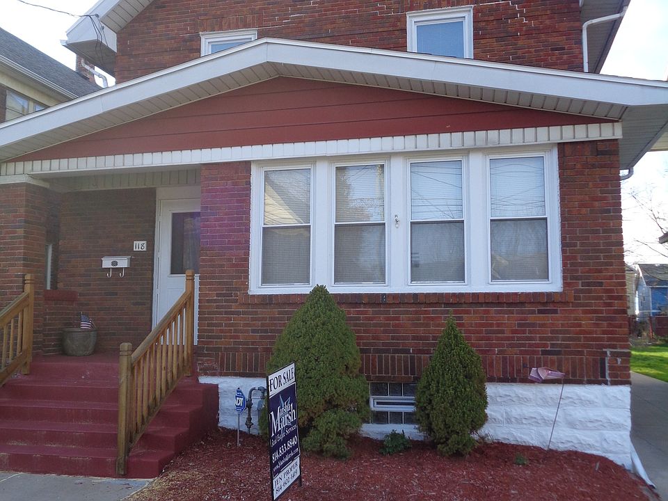 1st image of 118 E 31st St