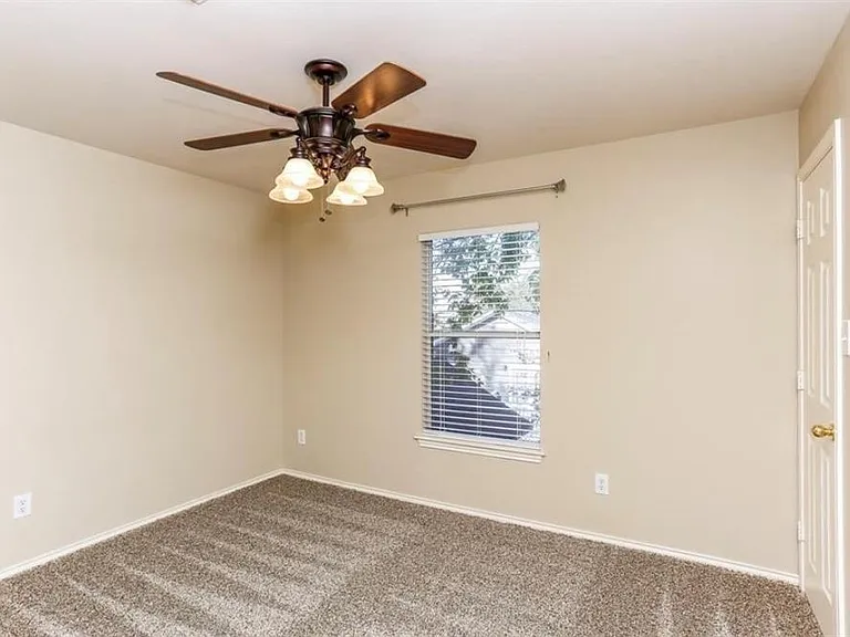 730 Redwing Place Dr — Photo 14
